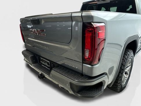 Used 2023 GMC Sierra 1500 Denali w/ Denali Reserve Package AWD/4WD image 18