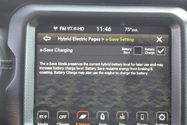 Used 2023 Jeep Wrangler Unlimited Sahara w/ Cold Weather Group AWD/4WD image 27