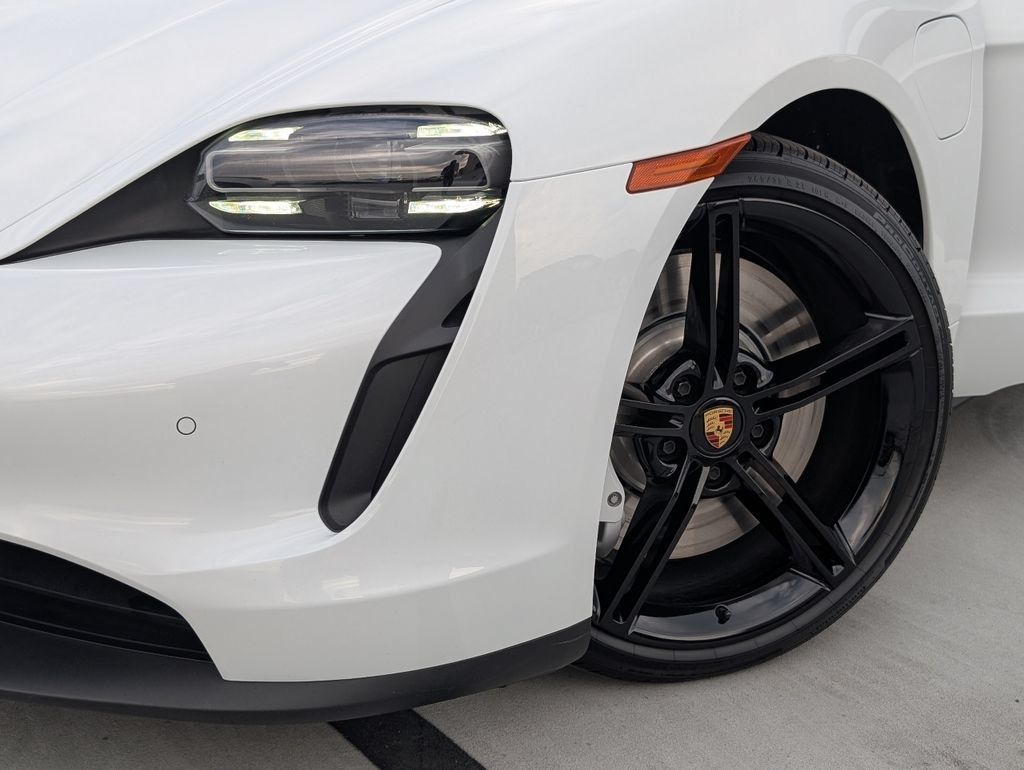 Certified 2023 Porsche Taycan RWD image 10