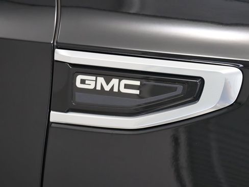 Used 2021 GMC Yukon Denali AWD/4WD image 12