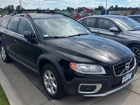 Used 2013 Volvo XC70 3.2 AWD/4WD image 2
