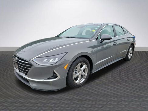 Used 2022 Hyundai Sonata SE FWD image 3
