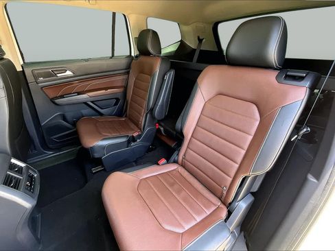 Used 2023 Volkswagen Atlas SEL Premium AWD/4WD image 30