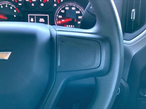 Used 2024 Chevrolet Silverado 1500 Custom image 24