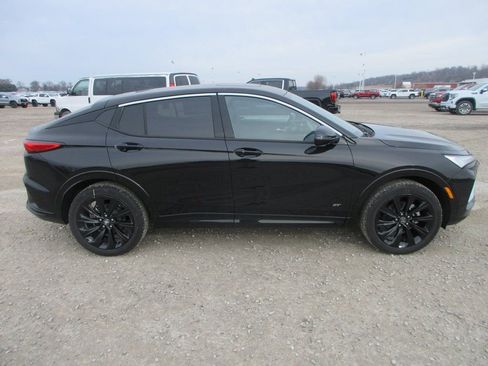 New 2026 Buick Envista Sport Touring w/ Convenience I Package FWD image 3