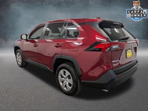 Used 2022 Toyota RAV4 LE AWD/4WD image 6