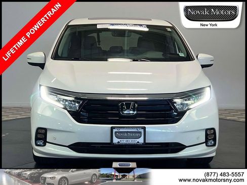 Used 2023 Honda Odyssey Touring image 2