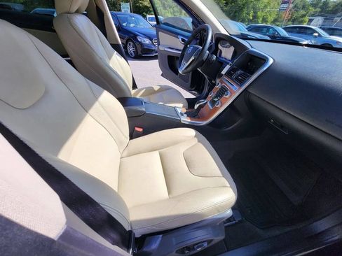 Used 2017 Volvo XC60 T5 Inscription w/ Preferred Option Package AWD/4WD image 15