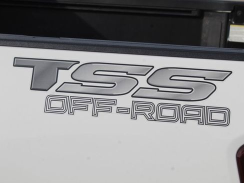 Used 2023 Toyota Tacoma SR image 5