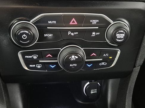 Used 2017 Dodge Charger SXT w/ Rallye Group AWD/4WD image 20