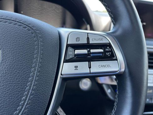 Used 2022 Kia Telluride EX w/ EX Premium Package image 18