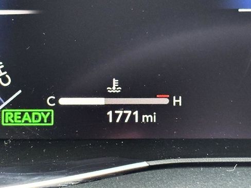 Used 2024 Toyota Venza Limited AWD/4WD image 23