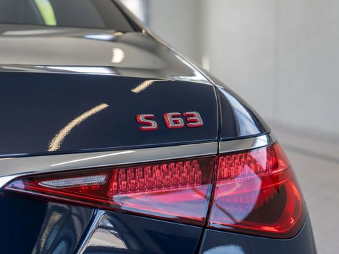 Used 2025 Mercedes-Benz S 63 AMG S image 23