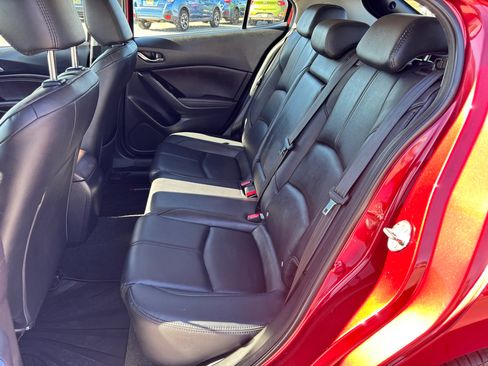 Used 2018 MAZDA MAZDA3 Touring image 21