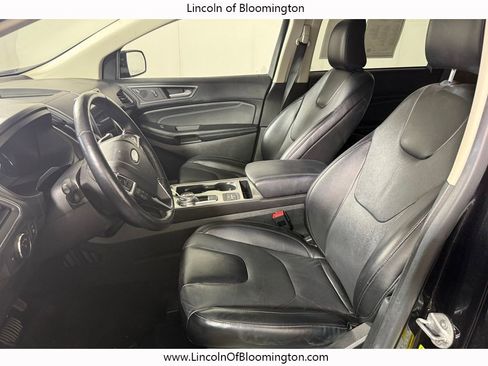 Used 2022 Ford Edge Titanium image 27