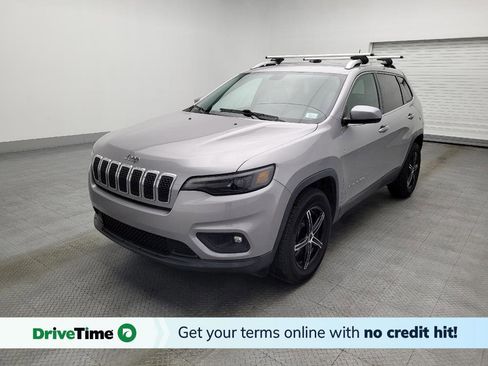 Used 2019 Jeep Cherokee Latitude w/ Popular Appearance Group image 1