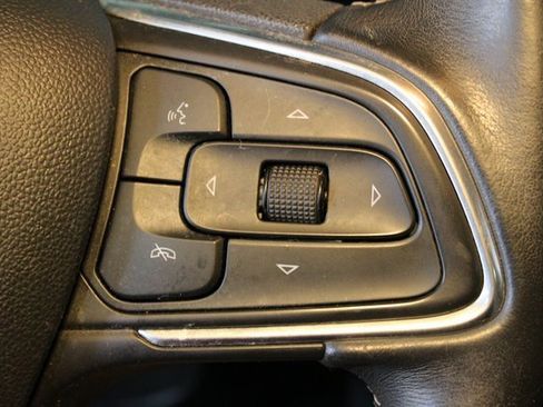 Used 2020 Buick Encore GX Select image 21
