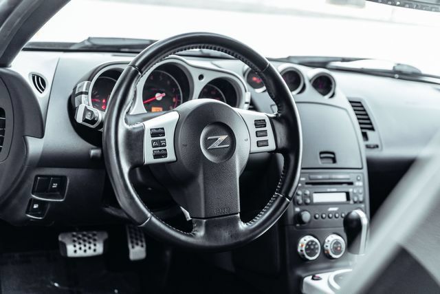 Used 2008 Nissan 350Z Touring w/ Cargo Convenience Pkg RWD image 7