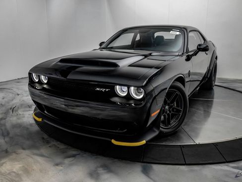 Used 2023 Dodge Challenger SRT Hellcat Redeye image 3