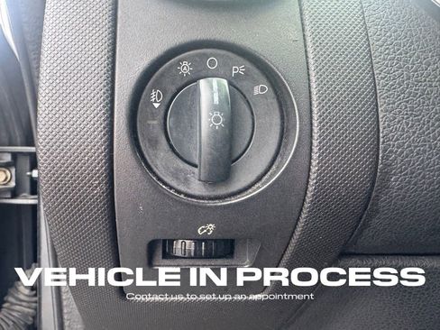 Used 2010 Ford Explorer XLT image 16