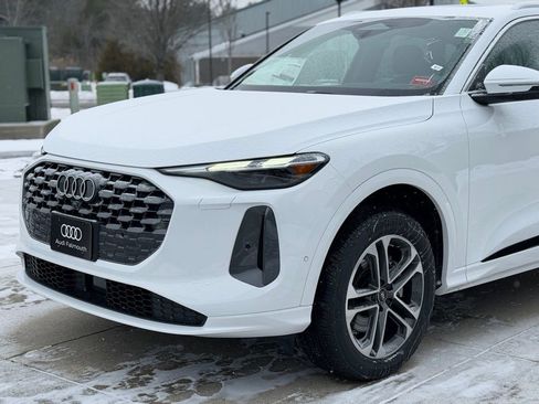 New 2025 Audi Q5 Premium image 6