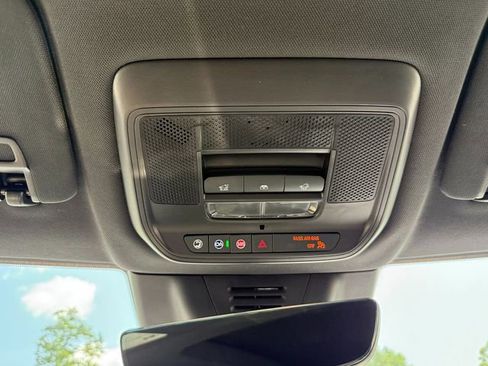 New 2025 Chevrolet Equinox EV RS image 41