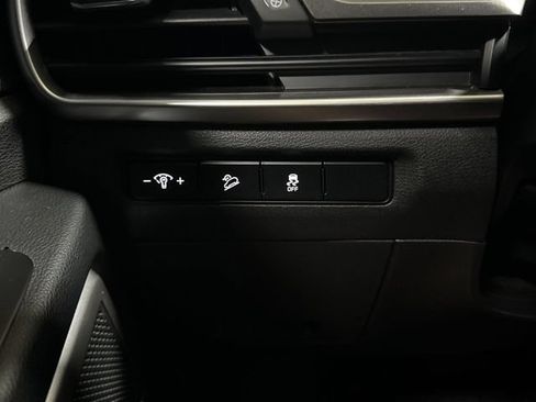 Used 2024 Kia Telluride LX AWD/4WD image 19