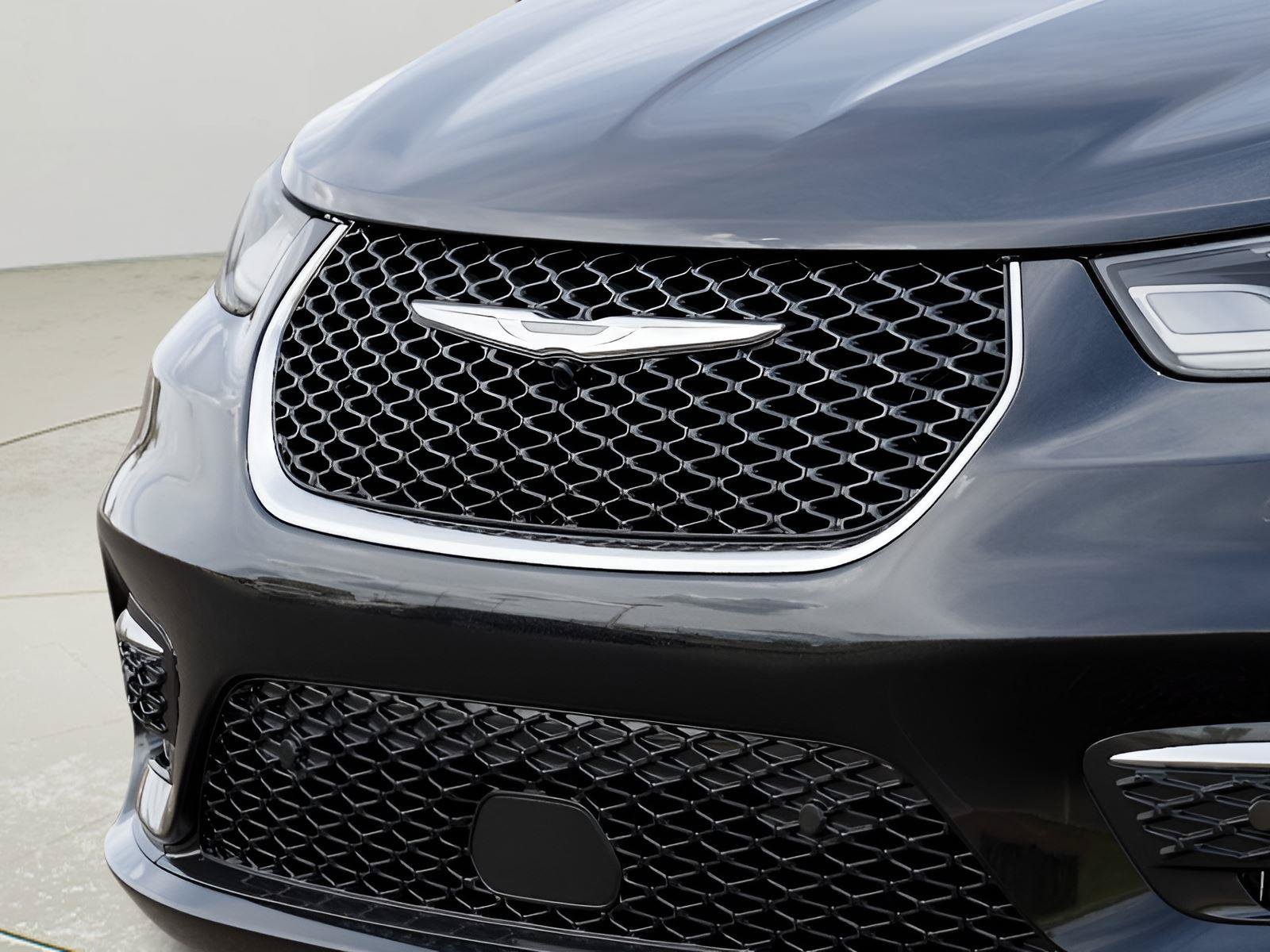 New 2025 Chrysler Pacifica Select FWD image 24