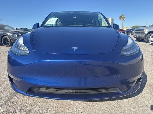 Used 2021 Tesla Model Y Long Range AWD/4WD image 2