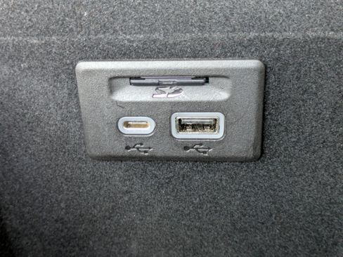 Used 2024 Cadillac XT5 Premium Luxury image 31