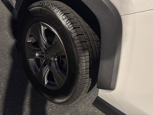 Certified 2022 Toyota RAV4 XLE image 9