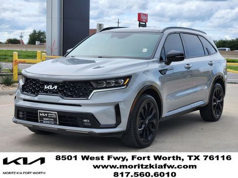 Certified 2022 Kia Sorento SX FWD image 3