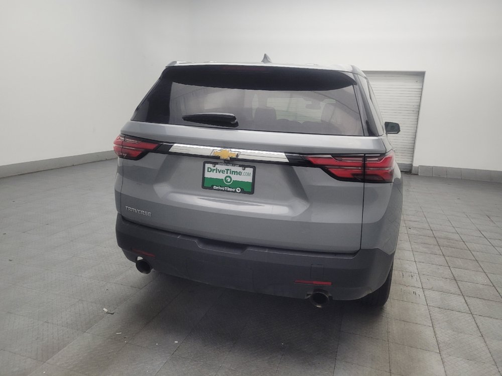 Used 2023 Chevrolet Traverse LS FWD image 7