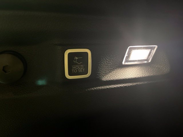 Used 2024 Jeep Grand Cherokee L Altitude AWD/4WD image 40
