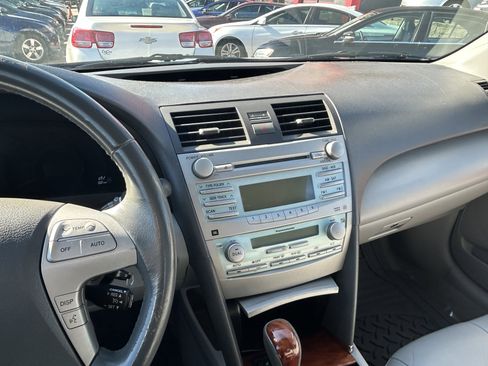 Used 2009 Toyota Camry image 8