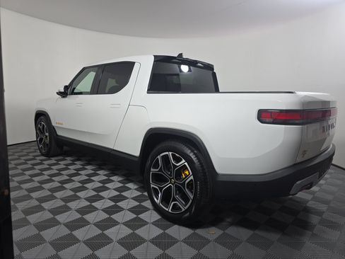 Used 2023 Rivian R1T Adventure AWD/4WD image 3