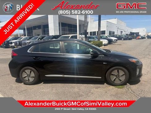 Used 2020 Hyundai Ioniq SE FWD image 5