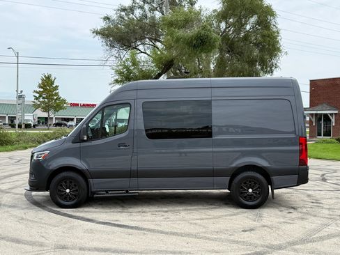 Used 2023 Mercedes-Benz Sprinter 2500 image 6
