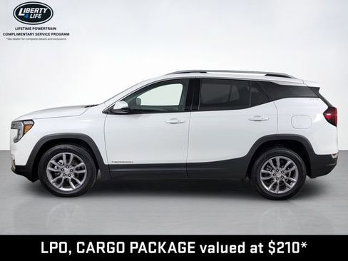 Used 2022 GMC Terrain SLT w/ Infotainment Package II AWD/4WD image 6