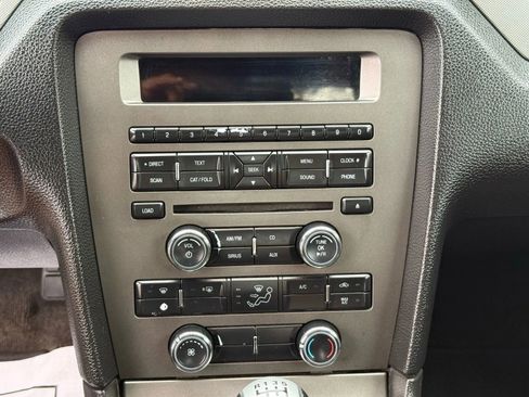 Used 2013 Ford Mustang Coupe image 20