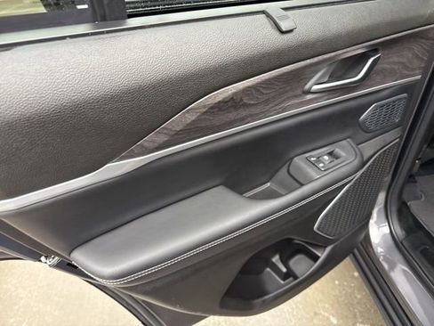 Used 2023 Jeep Grand Cherokee 4WD 4xe w/ Luxury Tech Group II image 24