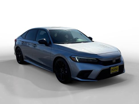 Used 2023 Honda Civic Sport image 7