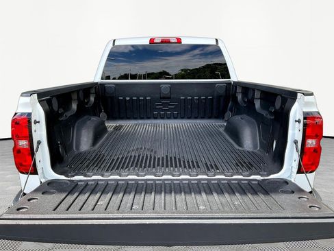 Used 2018 Chevrolet Silverado 1500 LT w/ All Star Edition AWD/4WD image 7