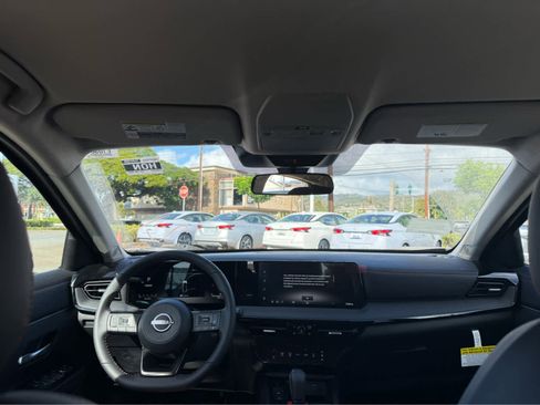 New 2026 Nissan Kicks SR FWD image 10