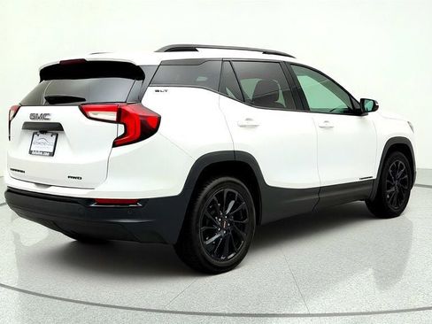 Used 2024 GMC Terrain SLT w/ Infotainment Package II AWD/4WD image 5