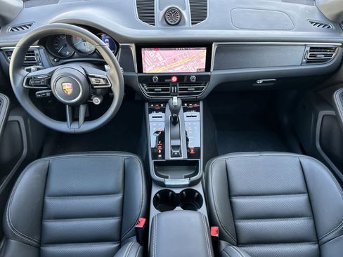 New 2026 Porsche Macan GTS image 6