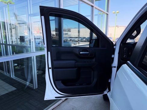 Used 2019 Chevrolet Silverado 1500 Custom Trail Boss image 36