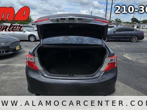 Used 2013 Toyota Camry XLE FWD image 22