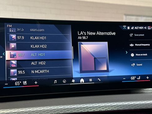 New 2026 BMW 330i Sedan w/ M Sport Package image 21