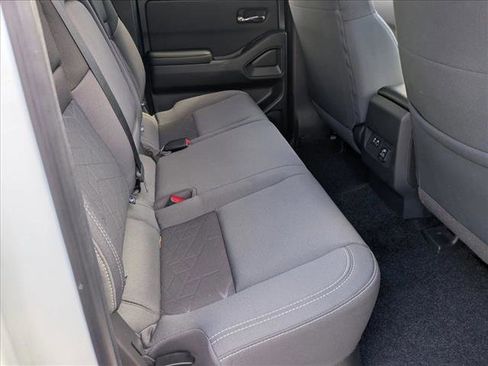 Certified 2025 Nissan Frontier SV w/ SV Convenience Package image 18